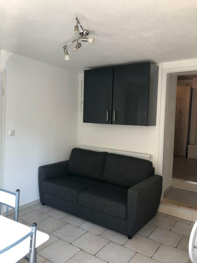 Ferienwohnung Beutelsbacherstrasse 12 Unterturkheim Штутгарт Екстер'єр фото